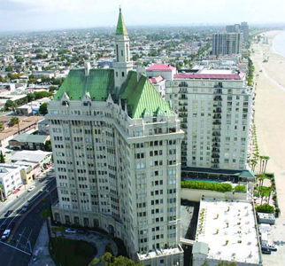 The Pacific / Villa Riviera